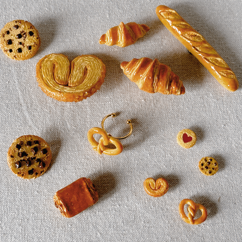 Miniature bread-shaped earrings and charms